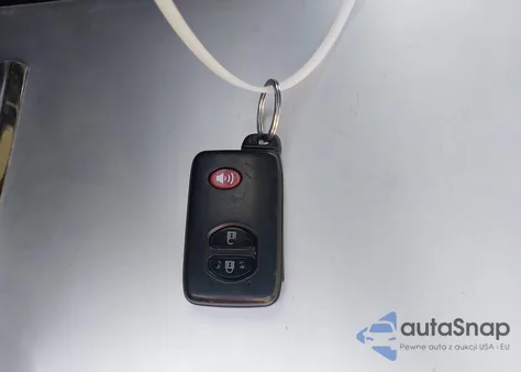 2013 Toyota Prius Two из США, поврежденный, VIN JTDKN3DUXD0339556